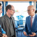 Bürgermeister Peter Tschentscher im Gespräch mit Präsidentin Dr. Clara Schlaich und Generalsekretär Matthias Ristau von der Deutschen Seemannsmission