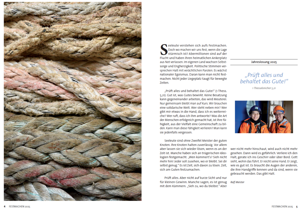 Eine Beispielsteite: links ein Bild mit Tauen, rechts Seeleute und daneben der Text zur Jahreslosung von Ralf Meister - Maritime Andachten