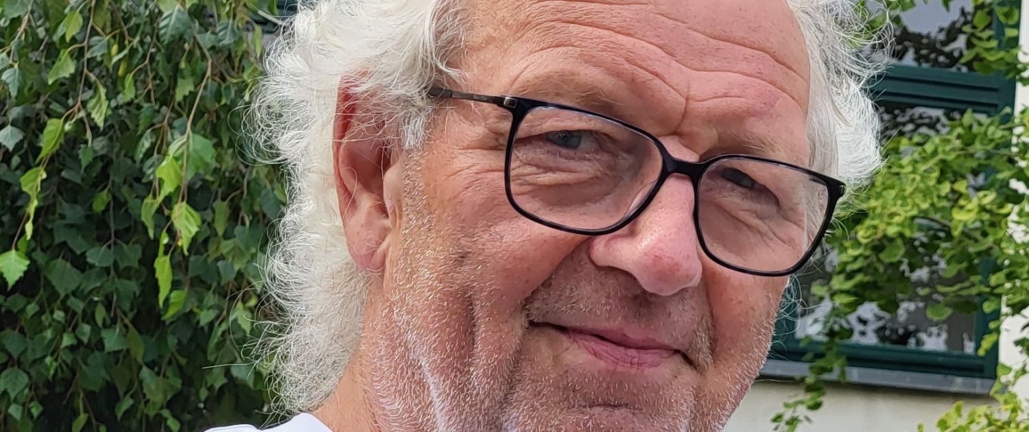 Peter Leukrotz leitet die Seemannsmission Sassnitz-Stralsund, die rein ehrenamtlich geführt ist und im Seemannsclub Rügenanker im Hafen von Mukran ihren Sitz hat.